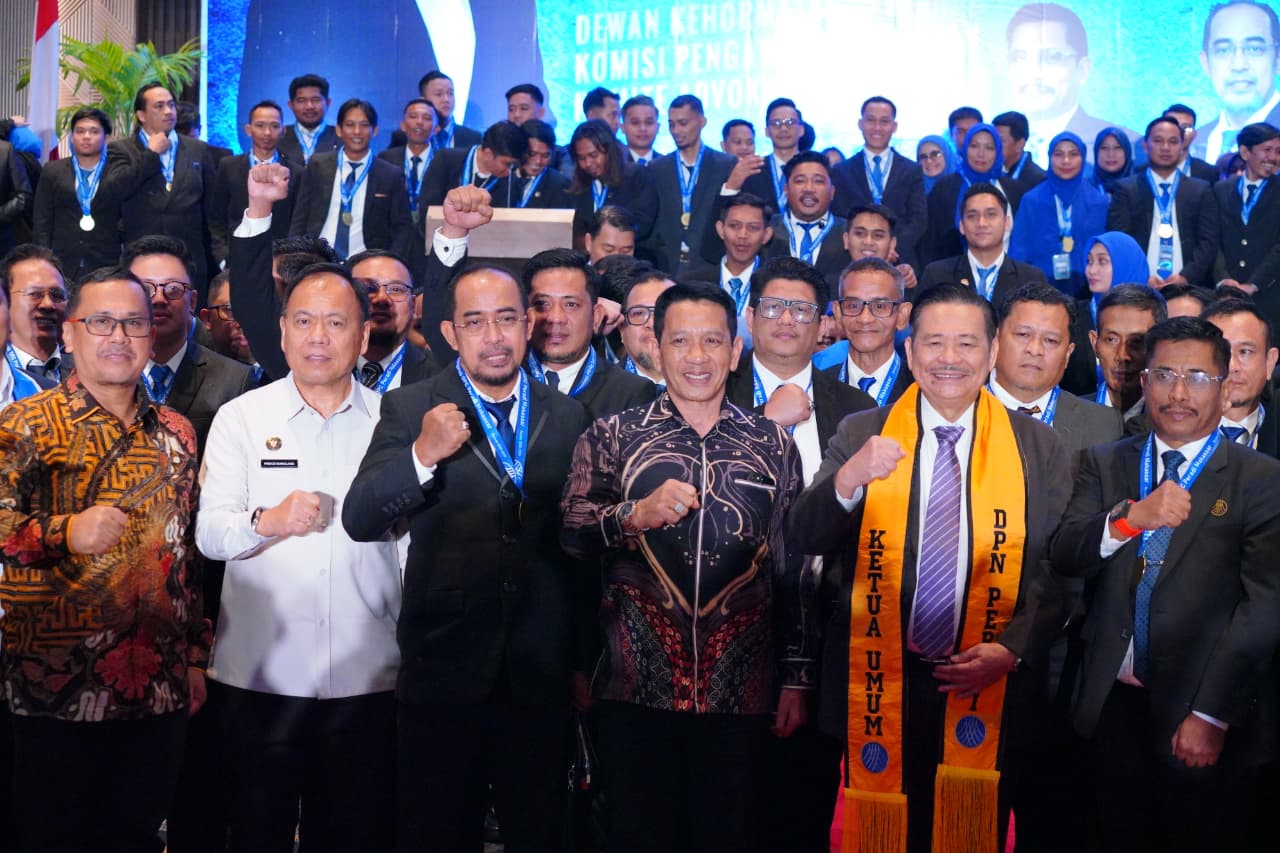 Struktur Organisasi PERADI KALBAR